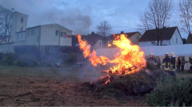 Weihnachtsbaumverbrennen 2012